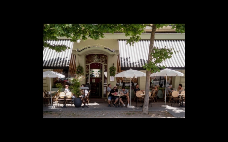 Terrasse ombragée vous attends, Saint-Étienne, La Maison Dorée